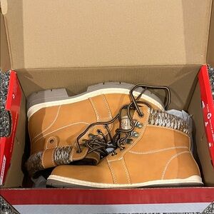 Anjoufemme Brand Women hiking boots.